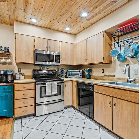 Getaway Condo Warrensburg Bagian luar foto