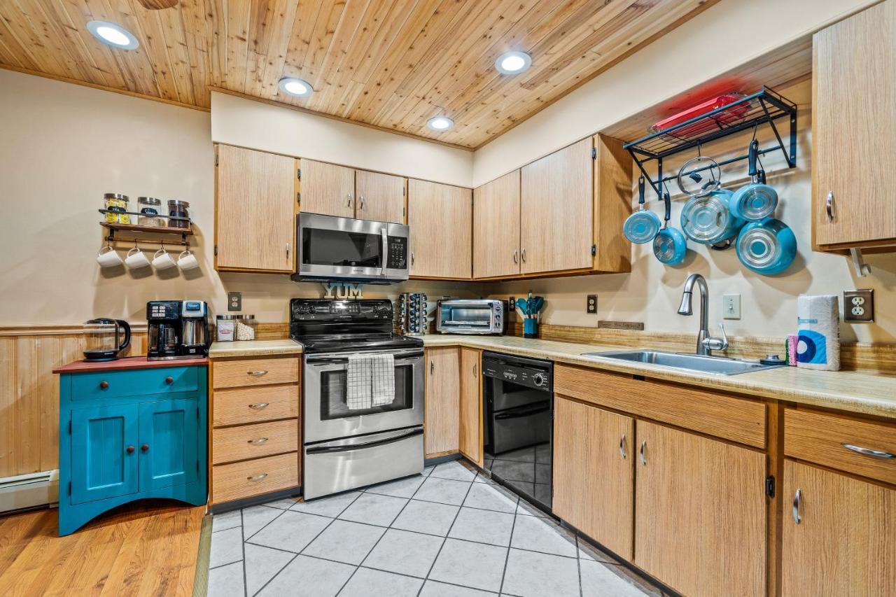 Getaway Condo Warrensburg Bagian luar foto
