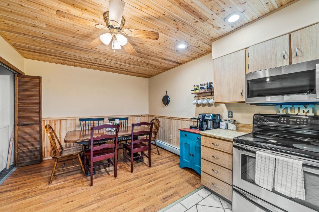 Getaway Condo Warrensburg Bagian luar foto